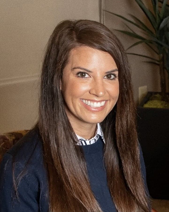 Dr. Ann Marie Davis, DDS